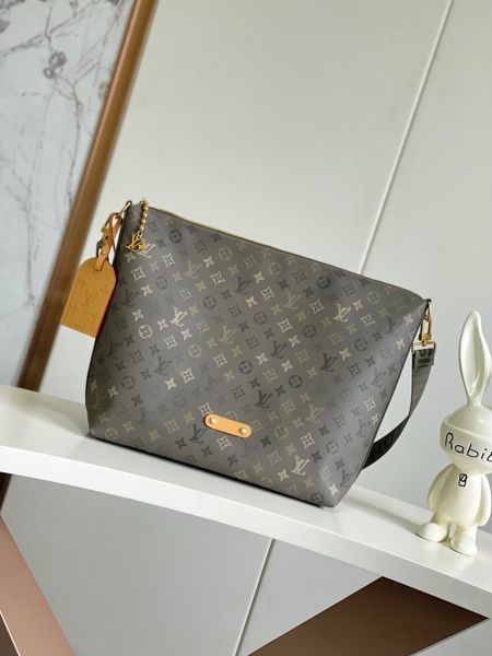 Louis Vuitton M27181 Metis bag